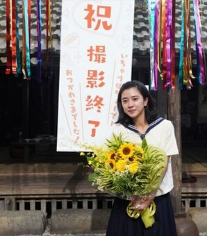 NHK上層部は炎上を知らんぷり…朝ドラ『ちむどんどん』ヒロイン・黒島結菜「心配される女優キャリア」(現代ビジネス)