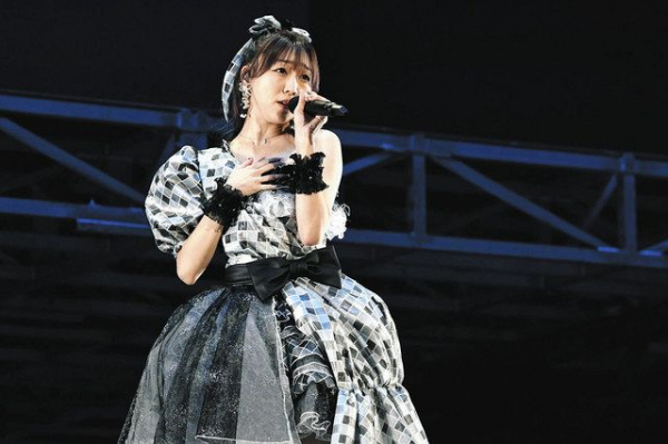 SKE須田亜香里、卒業コンサート”影アナ”でいきなり涙 サプライズ出演の松村香織に電撃オファー「次は私の結婚式で！」(中日スポーツ)