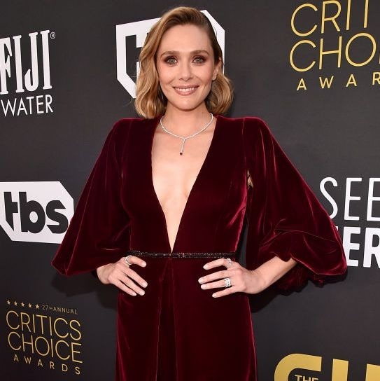 エリザベス・オルセン、パニック障害に苦しんでいたことを明かす(ELLEgirl)