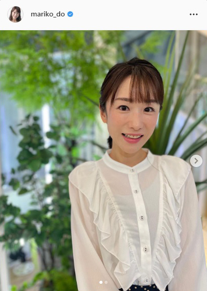 堂真理子アナ、白ブラウス＆水玉模様のロングスカート姿に「すてきなコーデお似合い」(日刊スポーツ)