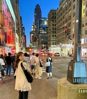 久慈暁子アナ、またしてもニューヨークで”超絶インスタ映え”…「衝撃的な可愛さ！」など大大大反響…！(現代ビジネス)
