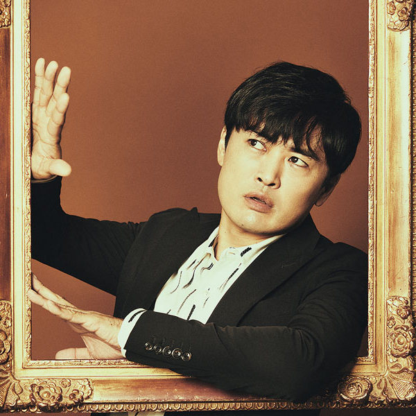 【劇団ひとり】人生に必要なのは刺激と発見！ ゴルフの次は染め物。『浅草キッド』の次は『浅草ルンタッタ』(GOETHE)