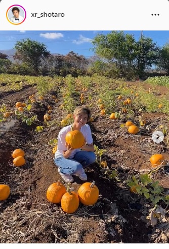 山口達也さんの長男Shotaro、ハロウィーンで「家族でパンプキンパッチに行ってきました」(日刊スポーツ)