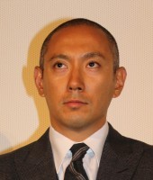 海老蔵、麻央さんにＬＩＮＥ送り続ける「もちろん既読にはならないけど」（スポニチアネックス）