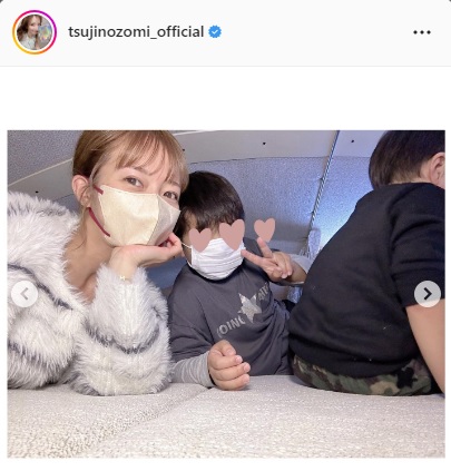 辻希美、納車されたキャンピングカーでの家族ショットを公開「居心地良すぎてヤバかった」(日刊スポーツ)