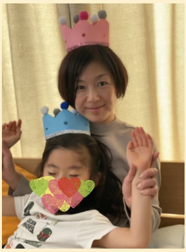 加藤貴子、高齢出産で生まれた息子の過酷体験振り返る　流産乗り越えるも「手術2回、流行りの細菌はほぼ感染」(ねとらぼ)