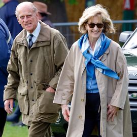 親友？それとも不倫相手？　エリザベス女王の夫フィリップ殿下と30歳以上年下の女性ペニーの関係(Harper’s BAZAAR（ハーパーズ バザー）)