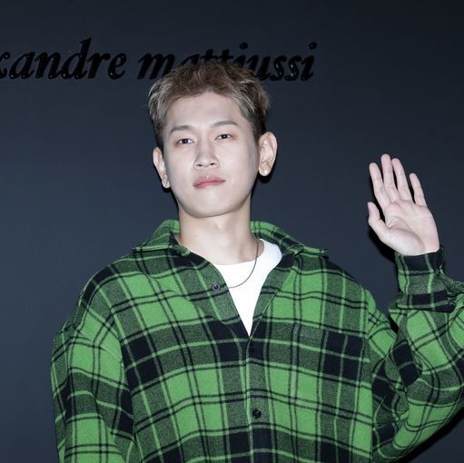 「休むことが不安」韓国の人気歌手が“燃え尽き症候群”を告白(コスモポリタン)