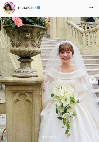 葉加瀬マイ「見てほしいこの美しさ」竹内渉のウエディングドレス姿公開、結婚式に参列し祝福(日刊スポーツ)