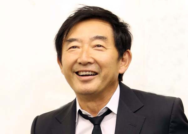 石田純一はハリウッド俳優から“枕営業”迫られた…衝撃の未遂体験と告白の影響(日刊ゲンダイDIGITAL)