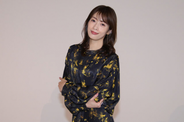 明日海りお「心も体も元気でいたい」　役作りのために自分自身を探求【インタビュー】(エンタメOVO)