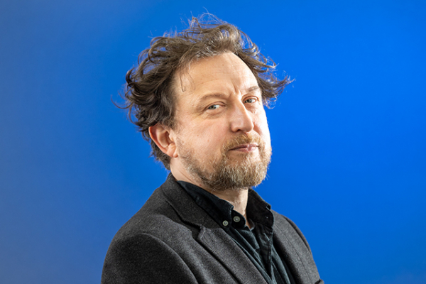 英作家ユアン・モリソン著の新刊「How To Survive Everything」がドラマ化(映画.com)