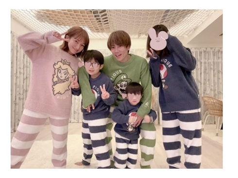 辻希美＆杉浦太陽、15歳迎えた長女のレアな“顔出しショット”でお祝い　最近は「恋バナ」で盛り上がることも(ねとらぼ)