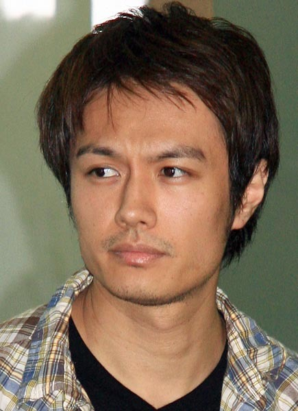 押尾学は芸能界に未練なし？ ホストクラブ顧問でウハウハも“昼の仕事”に怪しいカゲ(日刊ゲンダイDIGITAL)