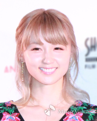 Dream Ami「全頭ブリーチ復活」イメチェンに「似合う！」(MusicVoice)