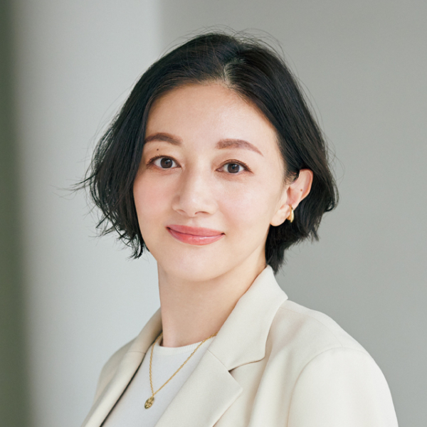 50代パサつきがちな大人髪も上品見え「ショートボブ」(Web eclat)