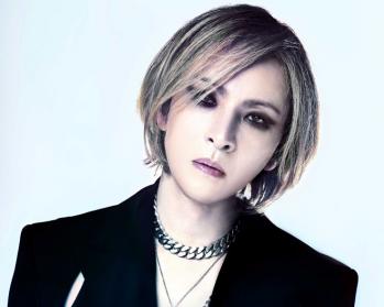YOSHIKI、ウクライナおよび周辺国避難民のため新たに1000万円を寄付(BARKS)