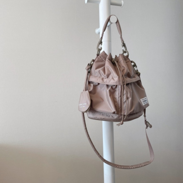 アラフォー女性の人気バッグは2wayタイプ！カジュアルバッグ3選(Marisol)