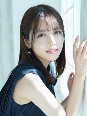 『ウマ娘』ハルウララ役・首藤志奈、憧れの純白ドレスでドキドキ　ファン「きれい！」「すてき」(オリコン)