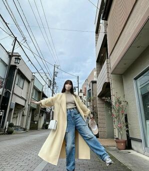 指原莉乃、デニムコーデが魅力的すぎる！！「曇天なんか関係ない」「可愛すぎる」など絶賛の嵐！(現代ビジネス)