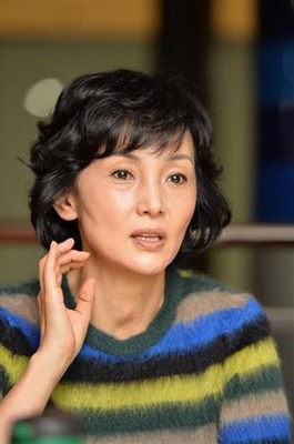 離婚届に判押さない？　南果歩、文春報道に反論「間違いです」（夕刊フジ）