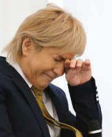 文春記者　小室の引退表明は想定外「率直に引退は残念」（スポニチアネックス）