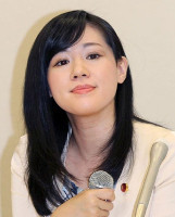 上西小百合氏、小室哲哉の不倫疑惑騒動に「逃げた人の話なんか安っぽい。私は文春と戦った」（スポーツ報知）