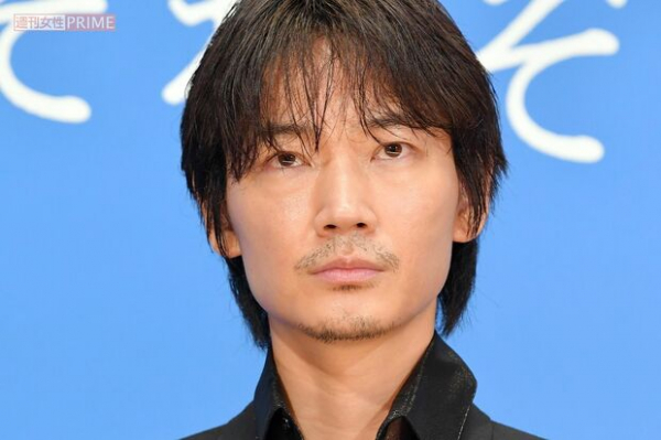 綾野剛 “ガーシー騒動” 乗り越えて佐久間由衣と結婚、囁かれる世界進出と夫婦で国外移住の可能性(週刊女性PRIME)