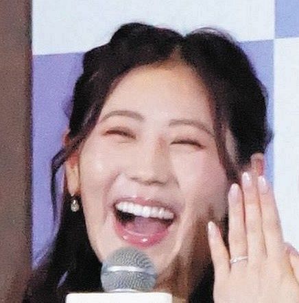 『極楽』山本の妻・西野未姫が喜びの”免許証公開”仮免許2度目で合格にフォロワーも祝福「名前が【山本未姫】なのが感動」(中日スポーツ)