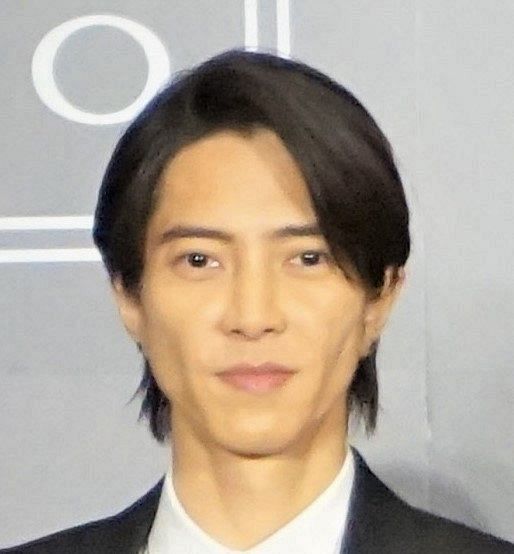 山下智久、中2から通う美容室でワイルドヘア自撮り 「髭気になる～笑」「その美容室で働きたい」の声(中日スポーツ)