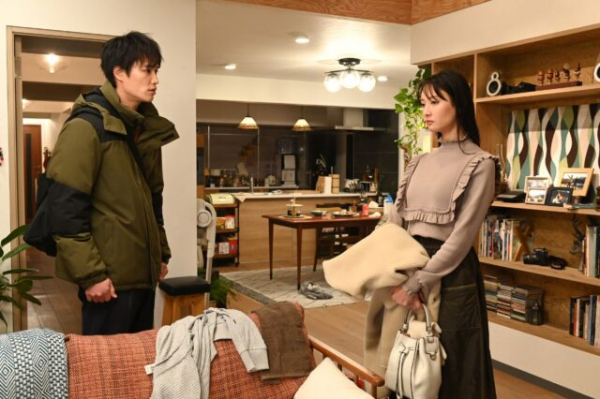 「忍者に結婚は難しい」“蛍”菜々緒と“悟郎”鈴木伸之が離婚危機に　「勝地涼が怪しい」と赤巻議員を毒殺した犯人予想の声も(エンタメOVO)