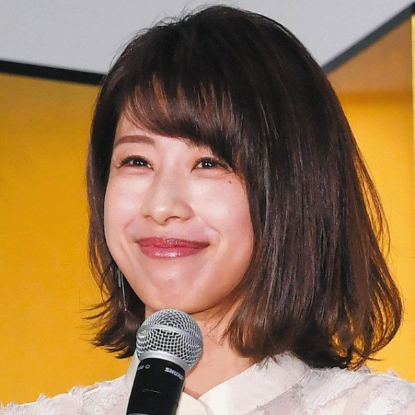 加藤綾子アナ、純白ウエディングドレス姿を公開「幸せな1日に！」「一体何頭身なの」と驚きの声も(中日スポーツ)