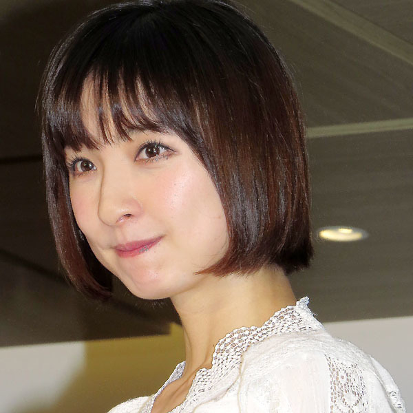 篠田麻里子は松居一代やカイヤを超える？ 凄まじい「劇場型 夫婦ゲンカ」の歴史（元木昌彦）(日刊ゲンダイDIGITAL)