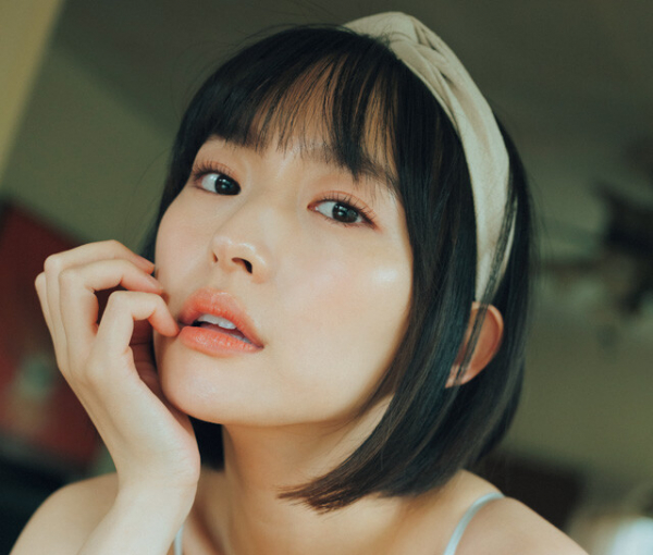 〝無敵のグラドル〟高崎かなみがグラビアに登場！「胸のサイズがワンカップ上がっていました！」(週プレNEWS)