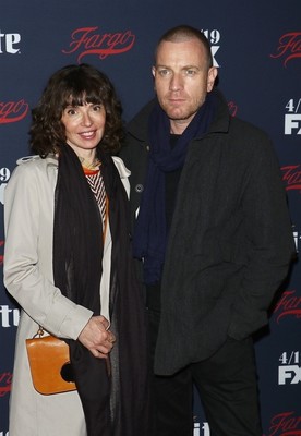原因は共演者との不倫？ ユアン・マクレガーが22年連れ添った妻と離婚へ（ELLEgirl）