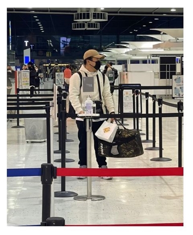 門倉凛、カナダに旅立つ夫と空港で熱烈ハグ「一緒にいけなくて残念…」　義母・北斗晶も「切なすぎて…見てられない」(ねとらぼ)