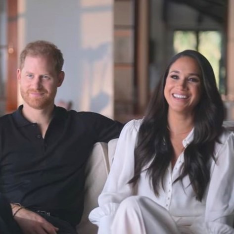 ダイアナ妃やヘンリー王子&メ―ガン夫人も？「服でイメージ戦略」の緻密さを読み解く(婦人画報)