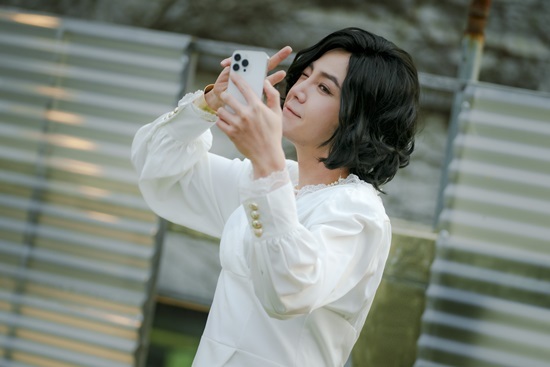 『SNLコリア3』チャン・グンソク、破格の女装に挑戦…「何もかも手放して爽快に笑わせてみたい」(朝鮮日報日本語版)