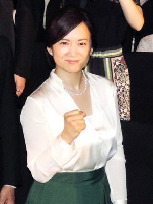 和久井映見、愛らしさの裏に隠された“神秘性”　「演技以外では食事するところを見せない」（夕刊フジ）