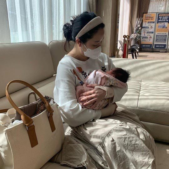 元・天上智喜サンデー「娘が吐いた後、意識失う…腸重積だった」(朝鮮日報日本語版)