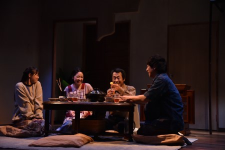 貴城けいの浮かべる“笑顔”に背筋が凍る「終わりの行方」開幕(チケットぴあ)