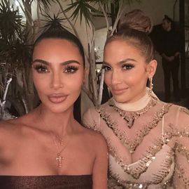 「透け透け＆ボディコンワンピ」でドレスアップ！　ジェニファー・ロペスとキム・カーダシアンがセルフィー(Harper’s BAZAAR（ハーパーズ バザー）)