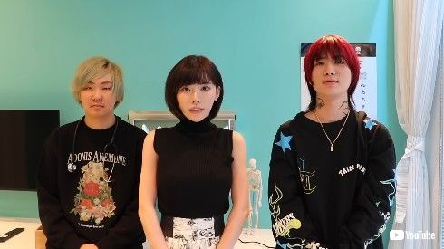 “男が奢るべき”ツイートで炎上　セクシー女優、動画で謝罪もさらなる批判……笑いこらえる姿に「謝る気ないやろ」(ねとらぼ)