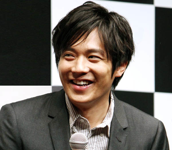 小出恵介結婚発表に祝福の声 その一方で新婚生活を送るNYでの残念な評判(日刊ゲンダイDIGITAL)