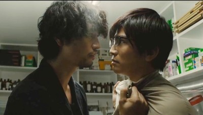 岩田剛典と斎藤工が緊迫密着バトル！「去年の冬、きみと別れ」場面写真一挙公開（映画.com）