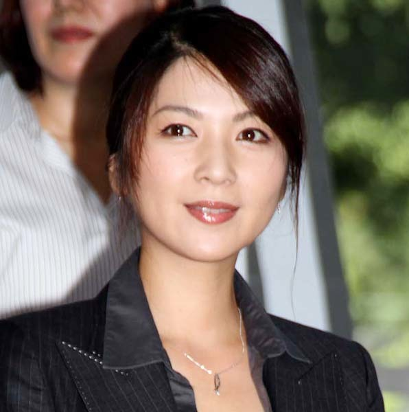 元祖癒やし系・飯島直子が必然の再ブレーク “神対応”インスタの背景に抜群のサービス精神(日刊ゲンダイDIGITAL)