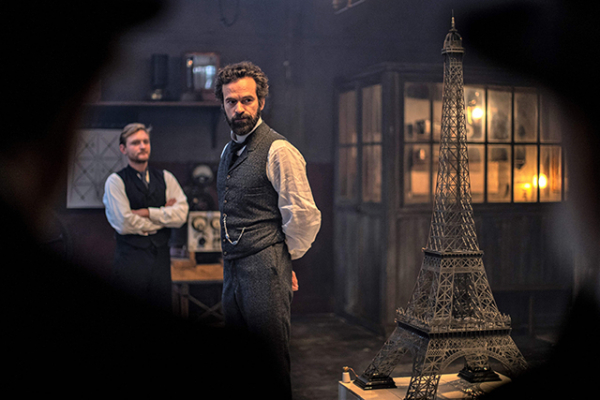 【「エッフェル塔　創造者の愛」評論】小説よりも現実離れしたエッフェル搭建設の秘話が物語る、信じることの力(映画.com)