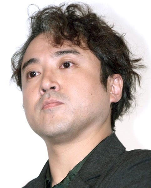 ムロツヨシ“狂気の目”にSNS騒然…お調子者キャラの裏の壮絶半生が圧倒的演技の糧？(日刊ゲンダイDIGITAL)