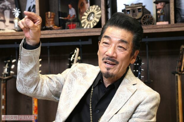 宇崎竜童、山口百恵さんの引退を聞いて「やっとプレッシャーから解放される」デビュー50周年を語る(週刊女性PRIME)