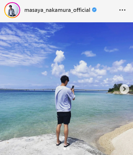 宮古島でバー開店の中村昌也、美しい海のショット掲載「色んなビーチに行ってみたい。。。」(日刊スポーツ)